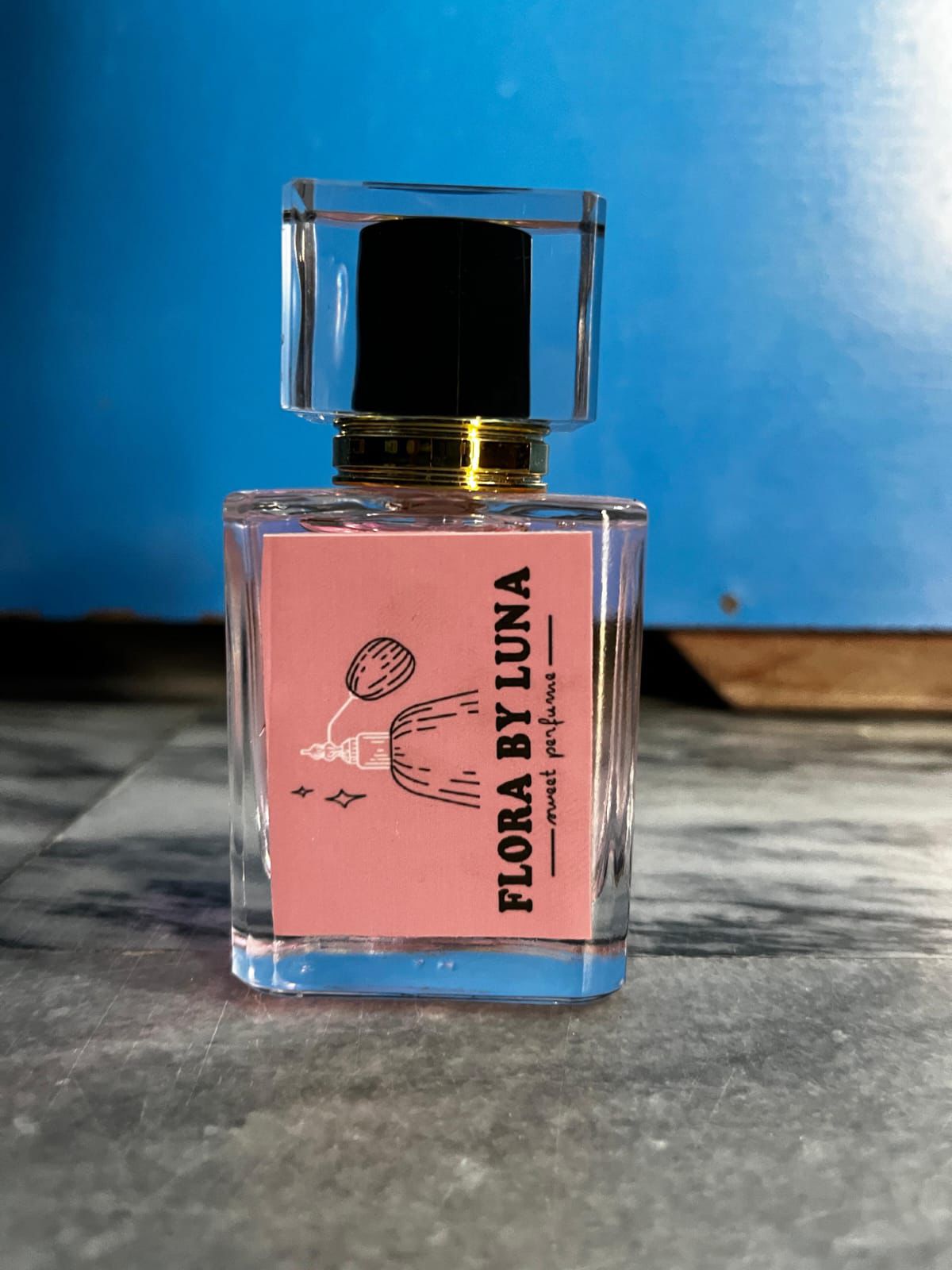 WOMEN PERFUME FLORA BY LUNA
